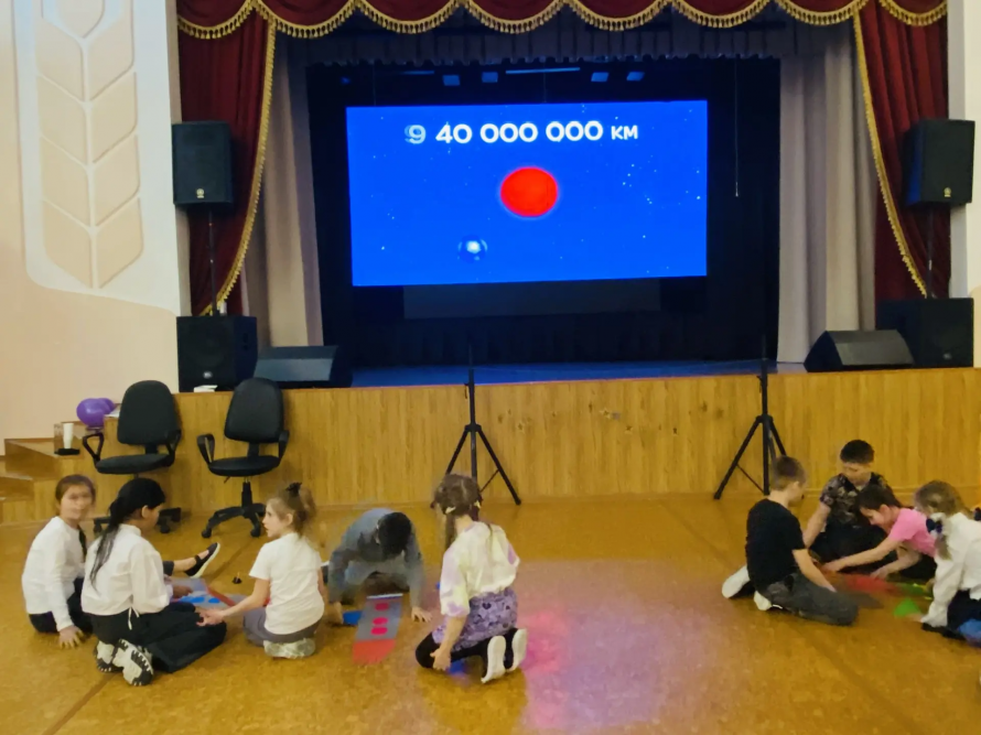 Игровая программа "Мы первые"