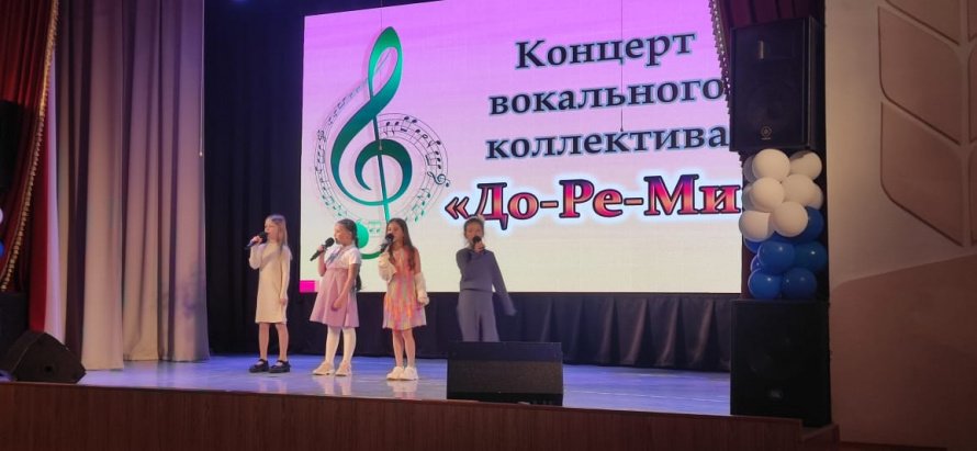 Легко на сердце от песни веселой